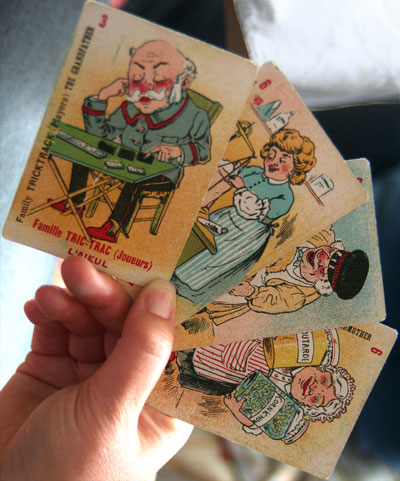 <A pre-war card game with original cards in France>