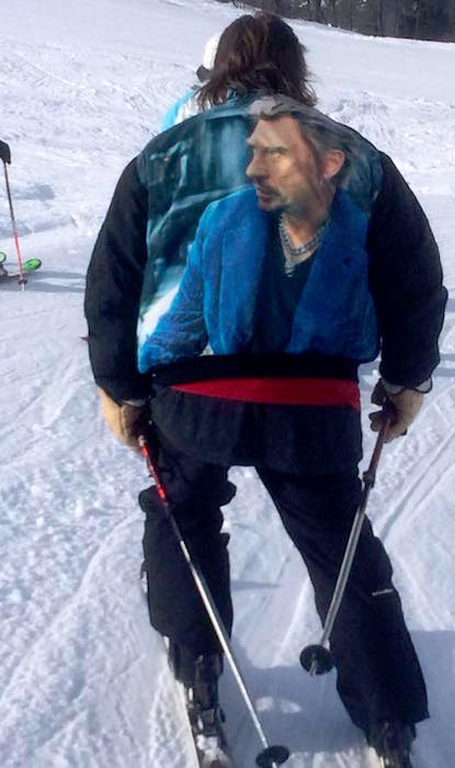 Johnny Hallyday skiing
